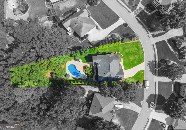 Photo 3 of Sale Pending at 1216 Commonwealth Ave Sw, Marietta, GA 30064 | MLS# 10827250 | Listing updated on 2026-09-19