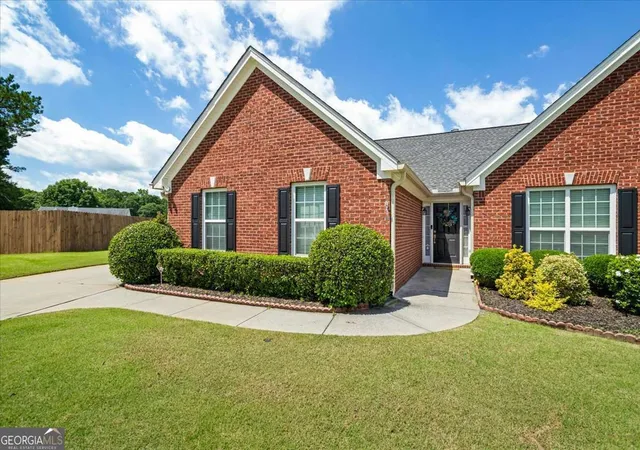 Photo 2 of Single family home for sale at 2615 Snowcrest Pl, Bethlehem, GA 30620 | MLS# 10816770 | Listing updated on 2026-08-14