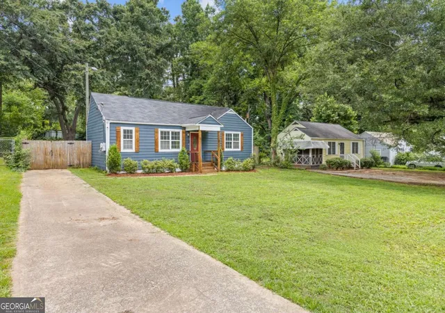 Photo 3 of Single family home for sale at 2728 Mcafee Rd, Decatur, GA 30032 | MLS# 10807129 | Listing updated on 2026-09-14