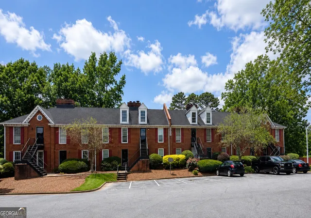 2nd image of 1166 Booth Rd Sw #APT 502, Marietta, GA 30008 | MLS# 10810888