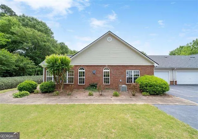 2nd image of 3732 Villa Springs Cir, Powder Springs, GA 30127 | MLS# 10760930
