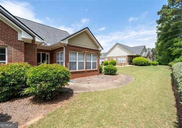5th image of 3732 Villa Springs Cir, Powder Springs, GA 30127