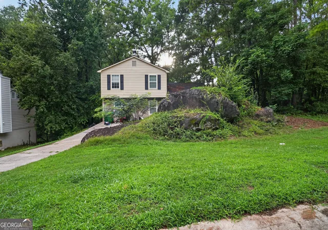 1st image of 3040 Orbit Cir, Ellenwood, GA 30294 | MLS# 10807095