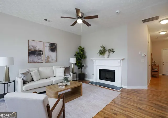 Photo 3 of Townhouse for sale at 182 Oak Green Dr, Lawrenceville, GA 30044 | MLS# 10828530 | Listing updated on 2026-09-14