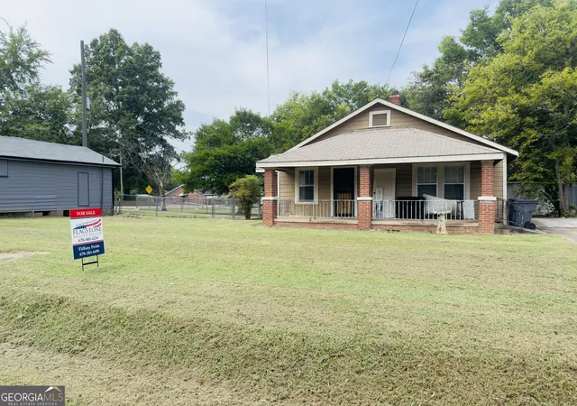 Photo 2 of Sale Pending at 1116 Brooks St, Cedartown, GA 30125 | MLS# 10834890 | Listing updated on 2026-10-01