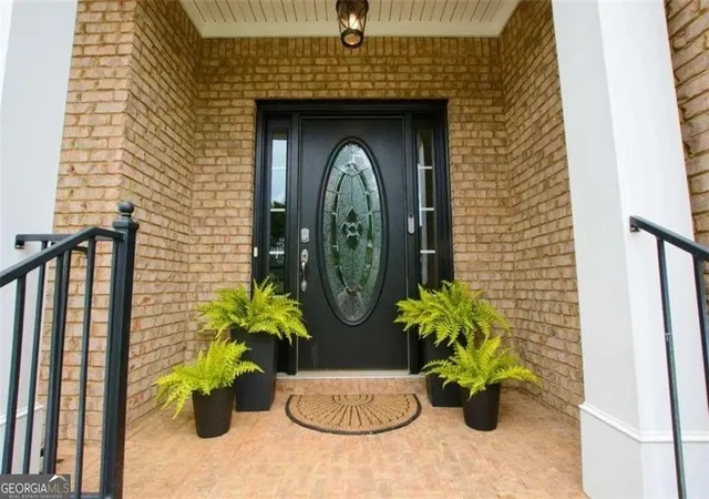 Photo 3 of Sale Pending at 121 Meadow Crk Cir, Bremen, GA 30110 | MLS# 10782104 | Listing updated on 2026-10-05