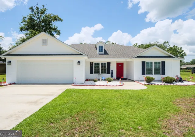 Photo 2 of Single family home for sale at 4573 Brice Bend Dr, Valdosta, GA 31601 | MLS# 10822420 | Listing updated on 2026-08-24