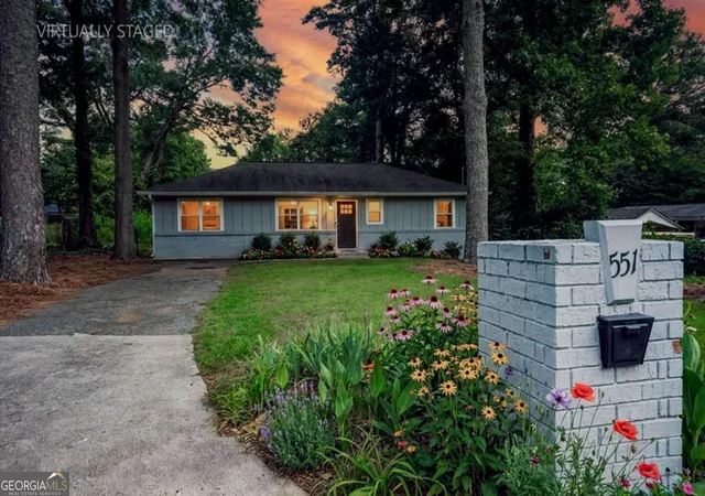 2nd image of 551 Floyd Dr Se, Smyrna, GA 30082 | MLS# 10792953