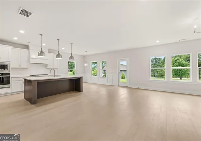 4th image of 8315 Creekside Overlook Dr, Gainesville, GA 30506 | MLS# 10824136