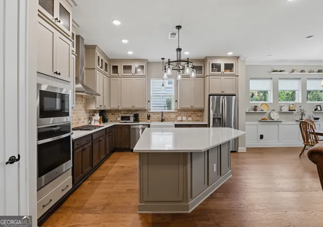Photo 4 of Single family home for sale at 7013 River Rock Dr, Flowery Branch, GA 30542 | MLS# 10798691 | Listing updated on 2026-08-25