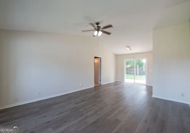 3rd image of 127 Fairfield Dr, St. Marys, GA 31558 | MLS# 10819668
