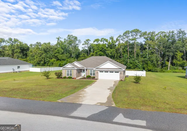 3rd image of 221 Fallen Leaf Dr, Brooklet, GA 30415 | MLS# 10823301