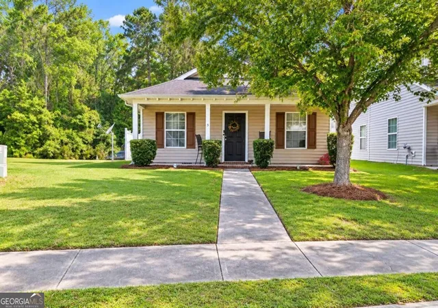 Photo 1 of Single family home for sale at 5 Rosa Ln, Savannah, GA 31419 | MLS# 10876243 | Listing updated on 2026-10-29