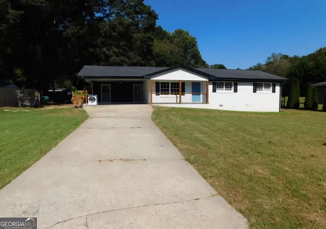 Single family home for sale at 3928 Lillie St, Powder Springs, GA 30127 | MLS# 10874550