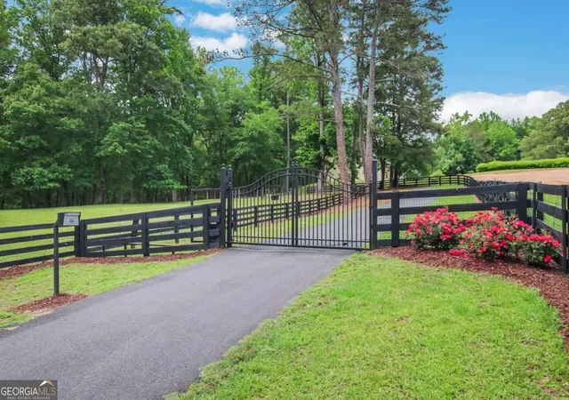 Photo 3 of Sale Pending at 18568 Birmingham Hwy, Alpharetta, GA 30004 | MLS# 10815399 | Listing updated on 2026-09-10