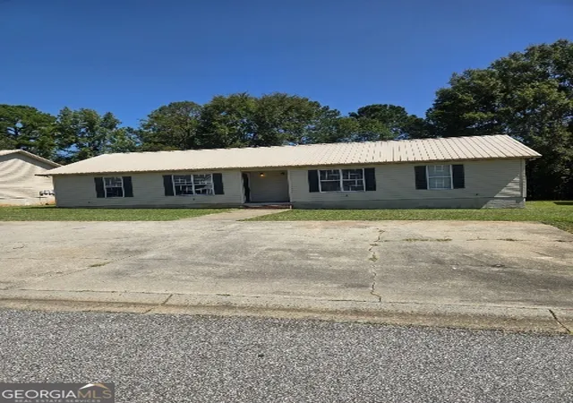 Homes for sale in Milledgeville, GA | 2317 Laura Ct Ne, Milledgeville, GA 31061 | MLS# 10793258