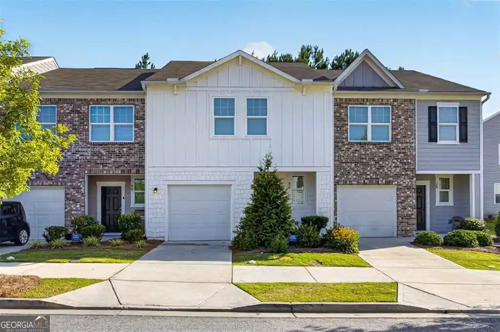 Photo 1 of Townhouse for sale at 31 Kielder Dr, Winder, GA 30680 | MLS# 10874760 | Listing updated on 2026-10-29