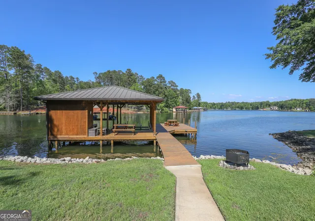 Homes for sale in Sparta, GA | 262 Poinsettia Pl S, Sparta, GA 31087 | MLS# 10767672