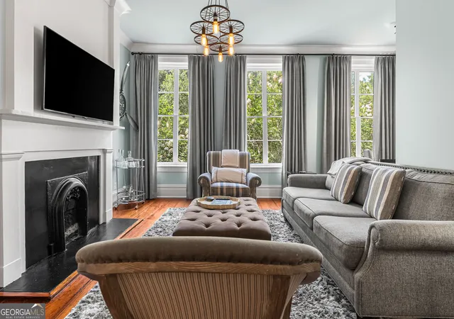 4th image of 125 W Gordon St, Savannah, GA 31401 | MLS# 10812656