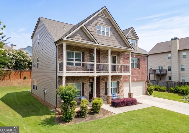 Photo 3 of Single family home for sale at 4820 Rockingham Run, Cumming, GA 30040 | MLS# 10817338 | Listing updated on 2026-08-15