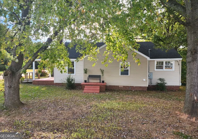 Single family home for sale at 846 Benson St, Hartwell, GA 30643 | MLS# 10845630