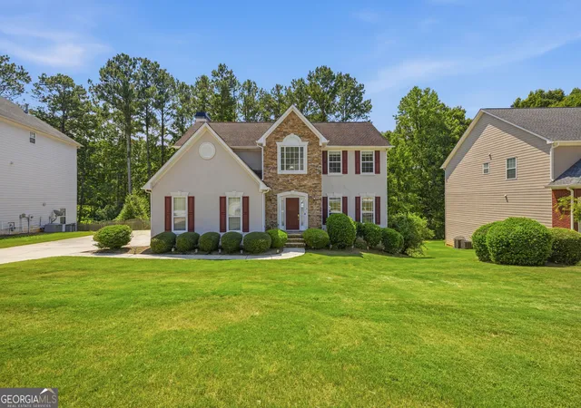Photo 3 of Single family home for sale at 110 S Links Dr, Covington, GA 30014 | MLS# 10833362 | Listing updated on 2026-09-08