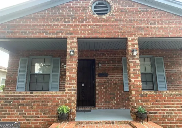 Homes for sale in Savannah, GA | 708 E 32nd St, Savannah, GA 31401 | MLS# 10666733