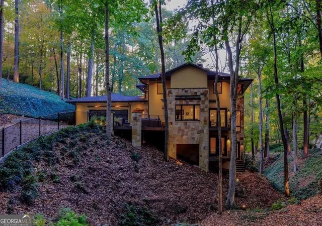 Photo 2 of Single family home for sale at 1180 E Beechwood Dr Nw, Atlanta, GA 30327 | MLS# 10735194 | Listing updated on 2026-07-25