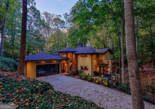 Photo 2 of Single family home for sale at 1180 E Beechwood Dr NW, Atlanta, GA 30327 | MLS# 10735194 | Listing updated on 2026-07-25
