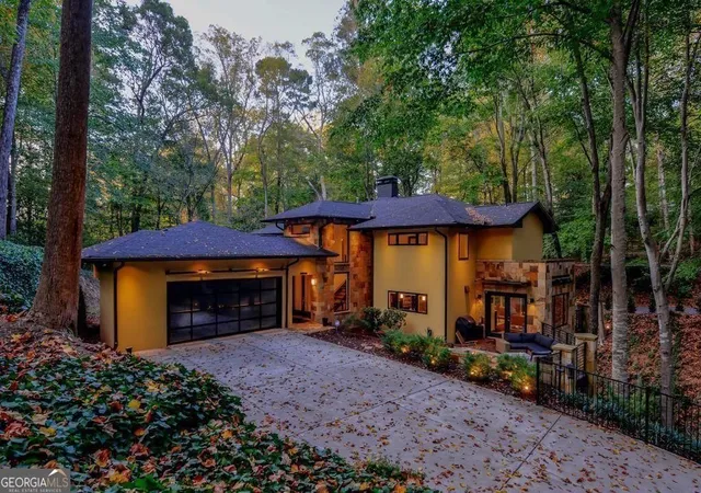 Photo 3 of Single family home for sale at 1180 E Beechwood Dr NW, Atlanta, GA 30327 | MLS# 10735194 | Listing updated on 2026-07-25
