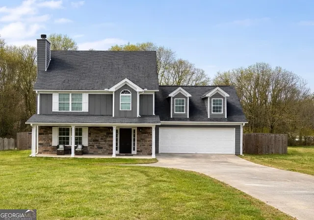 Homes for sale in Clermont, GA | 8233 Mountain Glen Dr, Clermont, GA 30527 | MLS# 10777786