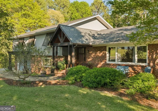 Homes for sale in Townville, SC | 110 Mystic Cove Ln, Townville, SC 29689 | MLS# 10730440