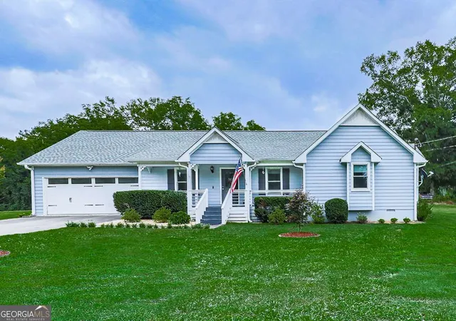 1st image of 10 Southwood Dr Nw, Adairsville, GA 30103 | MLS# 10811028