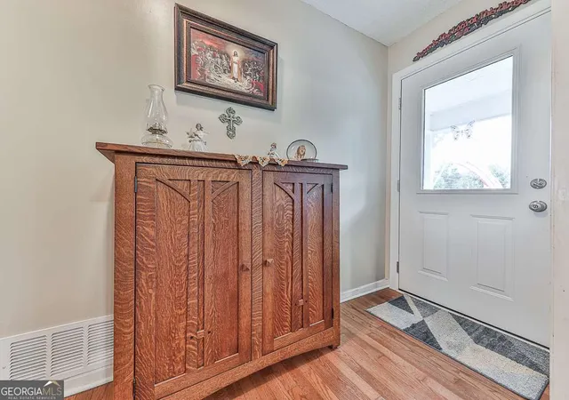 Photo 3 of Single family home for sale at 10 Southwood Dr Nw, Adairsville, GA 30103 | MLS# 10811028 | Listing updated on 2026-09-14