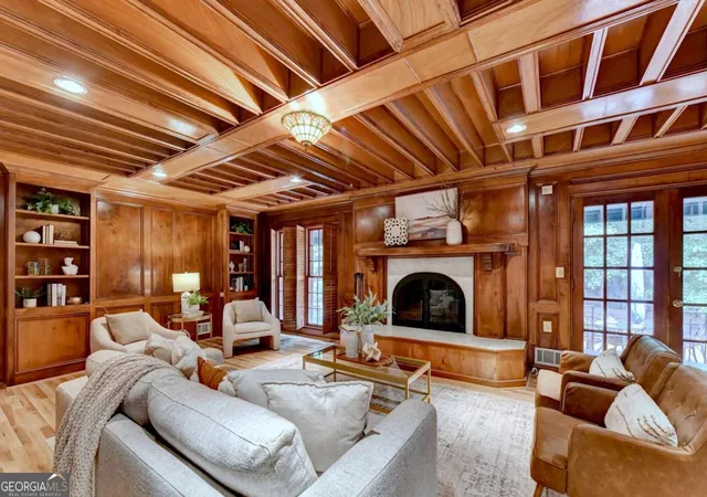 Photo 3 of Single family home for sale at 385 Five Acre Rd, Alpharetta, GA 30004 | MLS# 10800569 | Listing updated on 2026-09-15