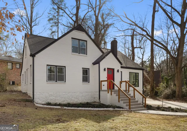 Photo 2 of Single family home for sale at 1870 Avone Ave, Atlanta, GA 30311 | MLS# 10821272 | Listing updated on 2026-08-31