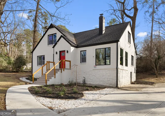 Photo 3 of Single family home for sale at 1870 Avone Ave, Atlanta, GA 30311 | MLS# 10821272 | Listing updated on 2026-10-08