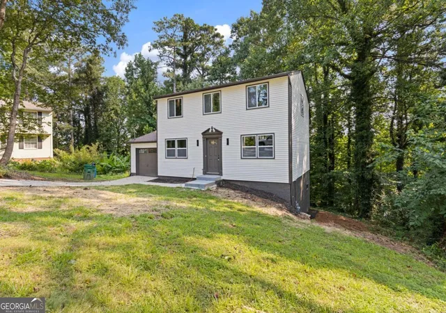 Photo 2 of Single family home for sale at 5420 Robin Hill Ct, Norcross, GA 30093 | MLS# 10816234 | Listing updated on 2026-09-15