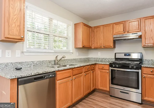 3rd image of 1305 Glenover Wy, Marietta, GA 30062 | MLS# 10784478