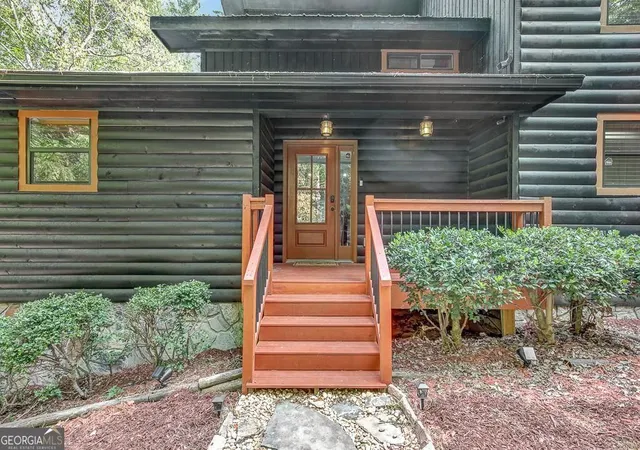 Photo 3 of Single family home for sale at 450 Flat Crk Cir, Blue Ridge, GA 30513 | MLS# 10812476 | Listing updated on 2026-08-07