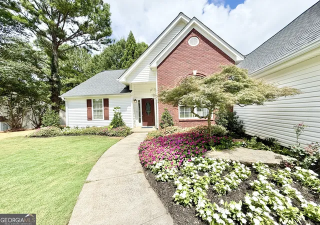 Photo 3 of Single family home for sale at 917 Keldron Ct, Lawrenceville, GA 30045 | MLS# 10805569 | Listing updated on 2026-07-25