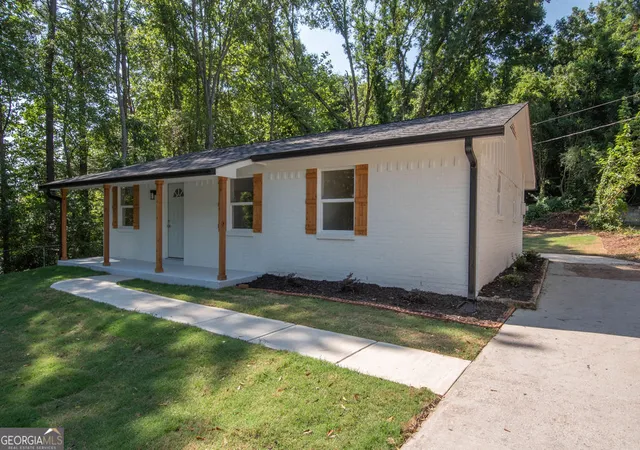 Homes for sale in Lagrange, GA | 618 S Harlem Cir, Lagrange, GA 30241 | MLS# 10801771