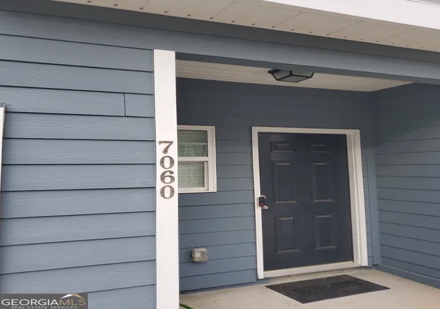 3rd image of 7060 Mimosa Blf, Lithonia, GA 30038 | MLS# 10601072
