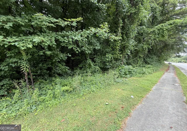 3rd image of 4594 Annistown Rd, Snellville, GA 30039 | MLS# 10809512