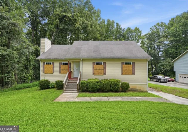 Photo 1 of Single family home for sale at 6013 Radford Dr, Riverdale, GA 30296 | MLS# 10820598 | Listing updated on 2026-08-31