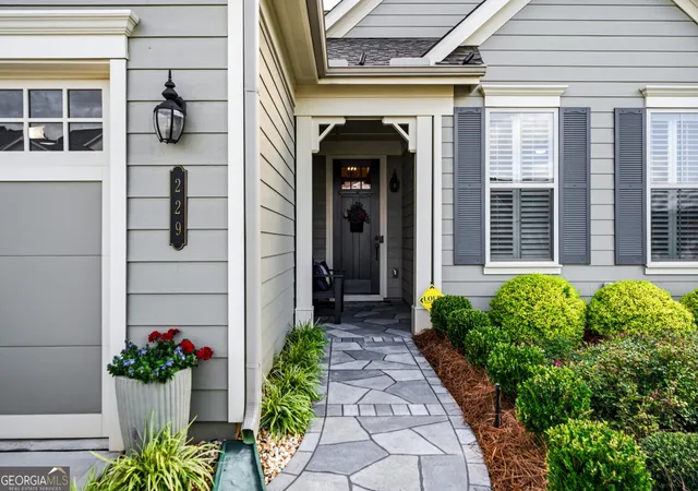 3rd image of 229 Sharp Trl, Hoschton, GA 30548 | MLS# 10792021