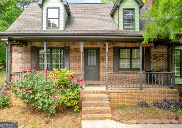 Photo 3 of Sale Pending at 74 Price Dr W, Locust Grove, GA 30248 | MLS# 10517182 | Listing updated on 2025-10-28