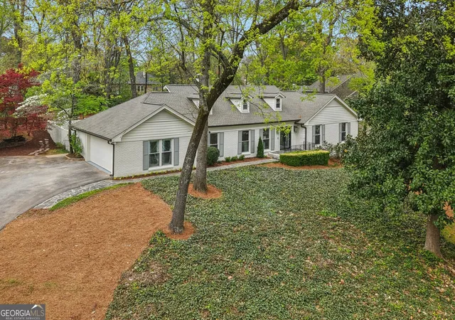 Photo 3 of Single family home for sale at 6335 Aberdeen Dr NE, Sandy Springs, GA 30328 | MLS# 10803519 | Listing updated on 2026-09-12
