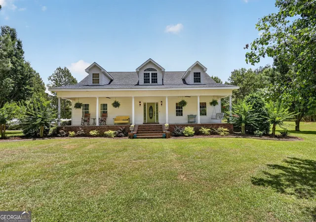 Homes for sale in Sylvania, GA | 300 Johnson Dr, Sylvania, GA 30467 | MLS# 10795375