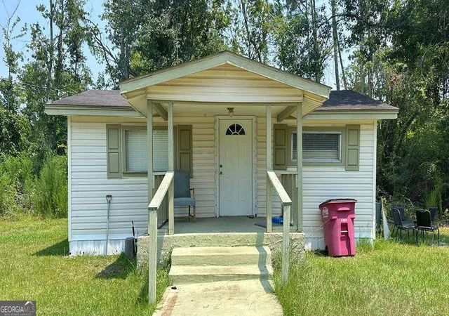 1st image of 35 Jerome, Baxley, GA 31513 | MLS# 10815966